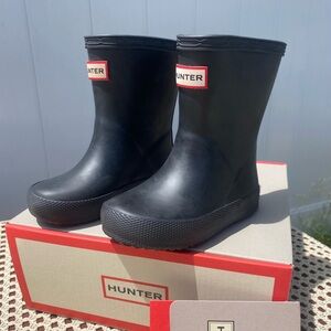 Hunter Original Kids First Classic Rain Boots black Size 5b